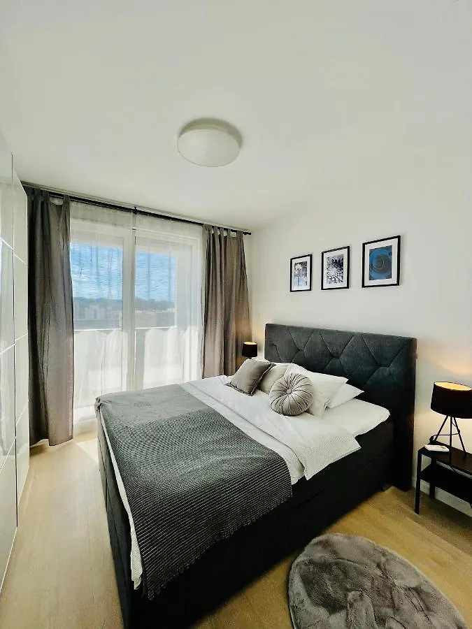 Apartment Apt Ljupka - Zadar - With Private Free Parking